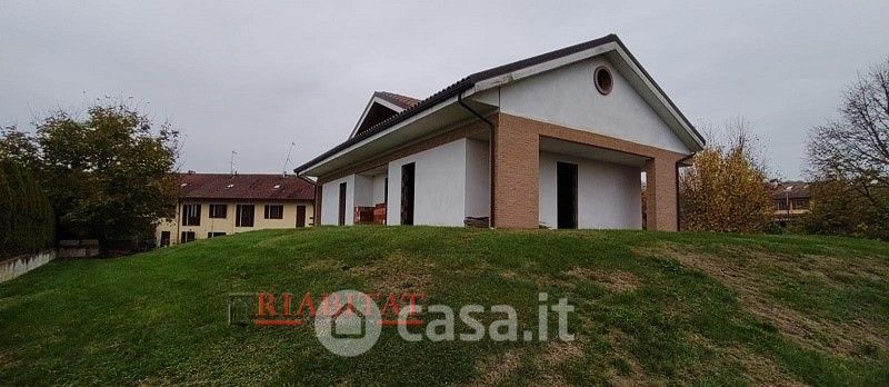 Villa in Vendita in Frazione torrazzo a Asti