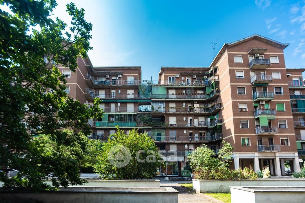 Appartamento in Vendita in Via Sulmona 11 a Milano