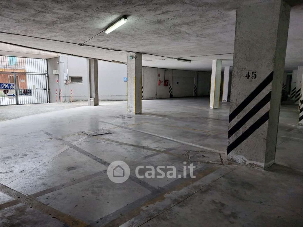Garage/Posto auto in Affitto in a Osimo