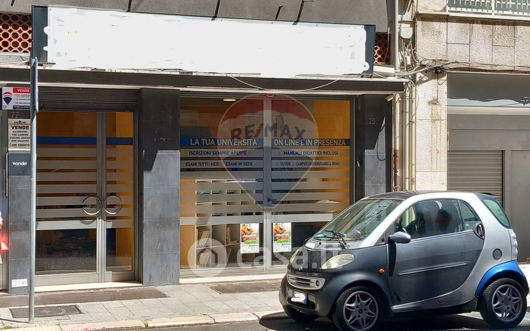 Negozio/Locale commerciale in Vendita in Via Domenico Nicolai 75 a Bari