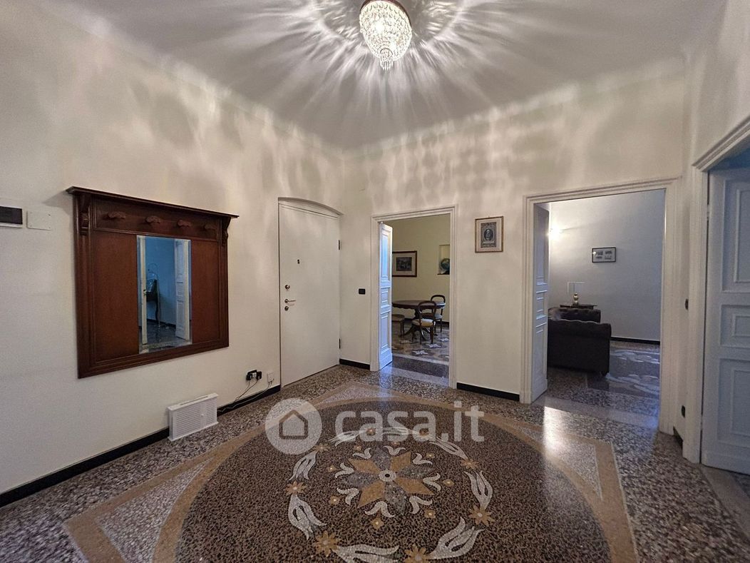Appartamento in Vendita in Via Cesare Cabella a Genova