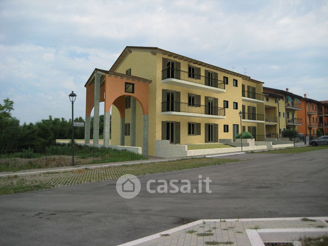 Appartamento in Vendita in Via Caduti di Nassirya a Povegliano Veronese