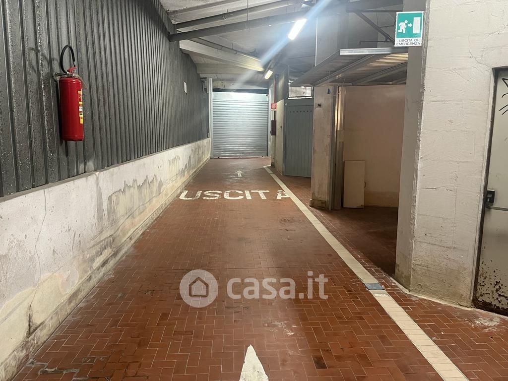 Garage/Posto auto in Vendita in Via Milano 25 /B a Varazze
