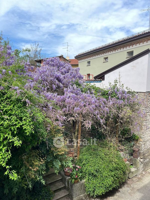 Casa Bi/Trifamiliare in Vendita in Via le Valli a Collecchio