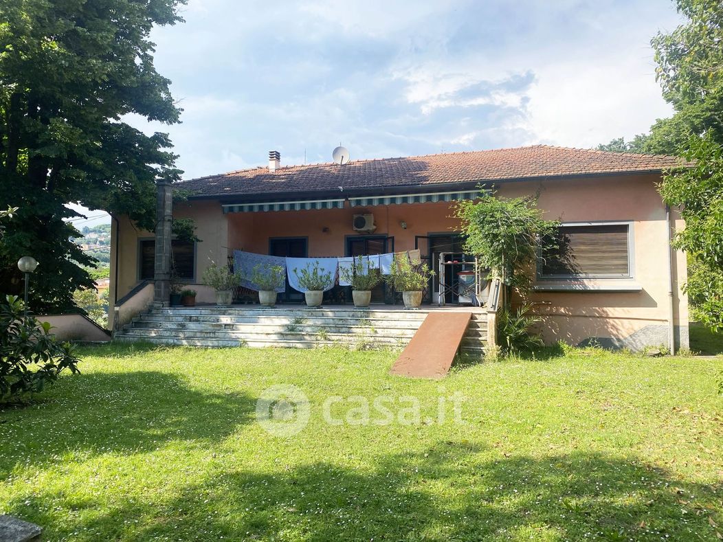 Casa indipendente in Vendita in Via sarzana a La Spezia