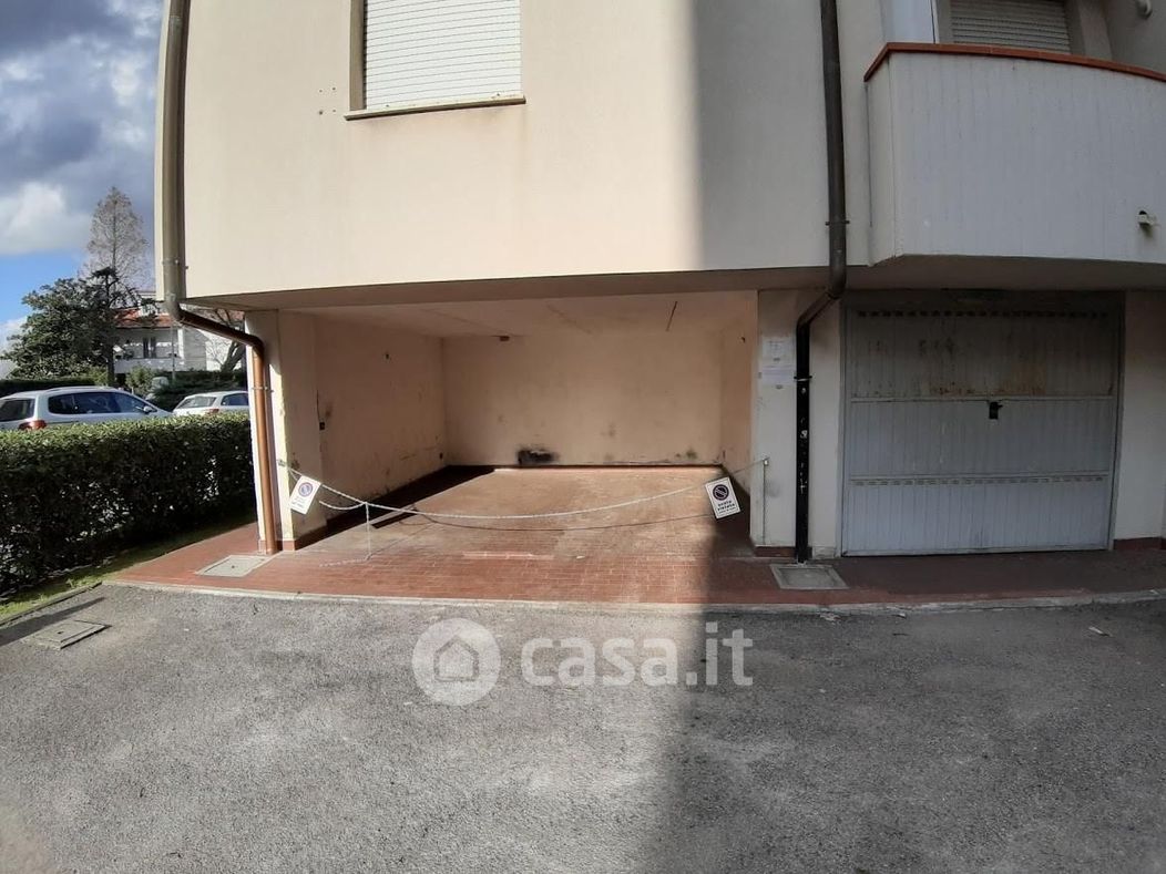 Garage/Posto auto in Affitto in Via Paolo VI 56124 a Pisa