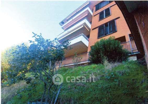 Appartamento in Vendita in Via Cavernago 4 A a Campione d'Italia