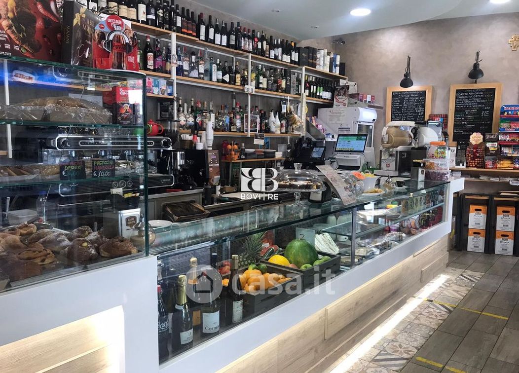Bar in Vendita in Via Albenga a Roma