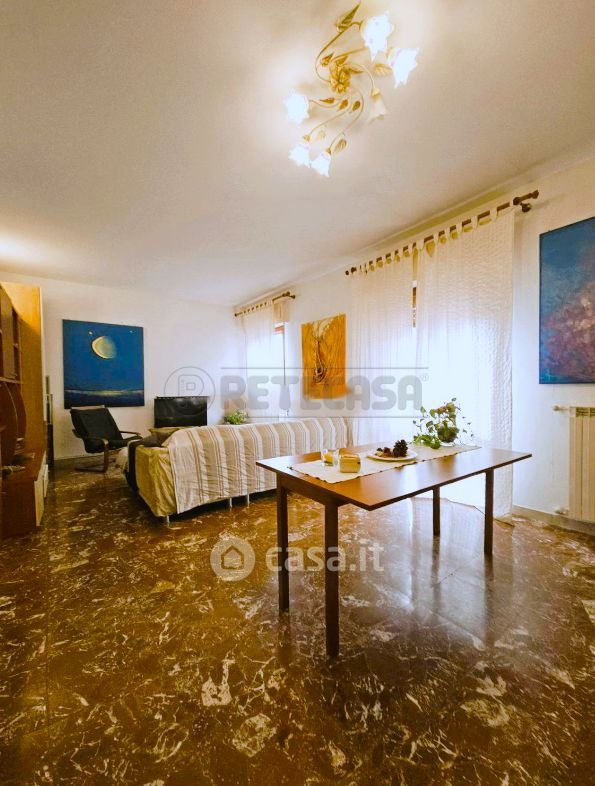 Appartamento in Vendita in Via Quasimodo Salvatore 86 b a Carrara