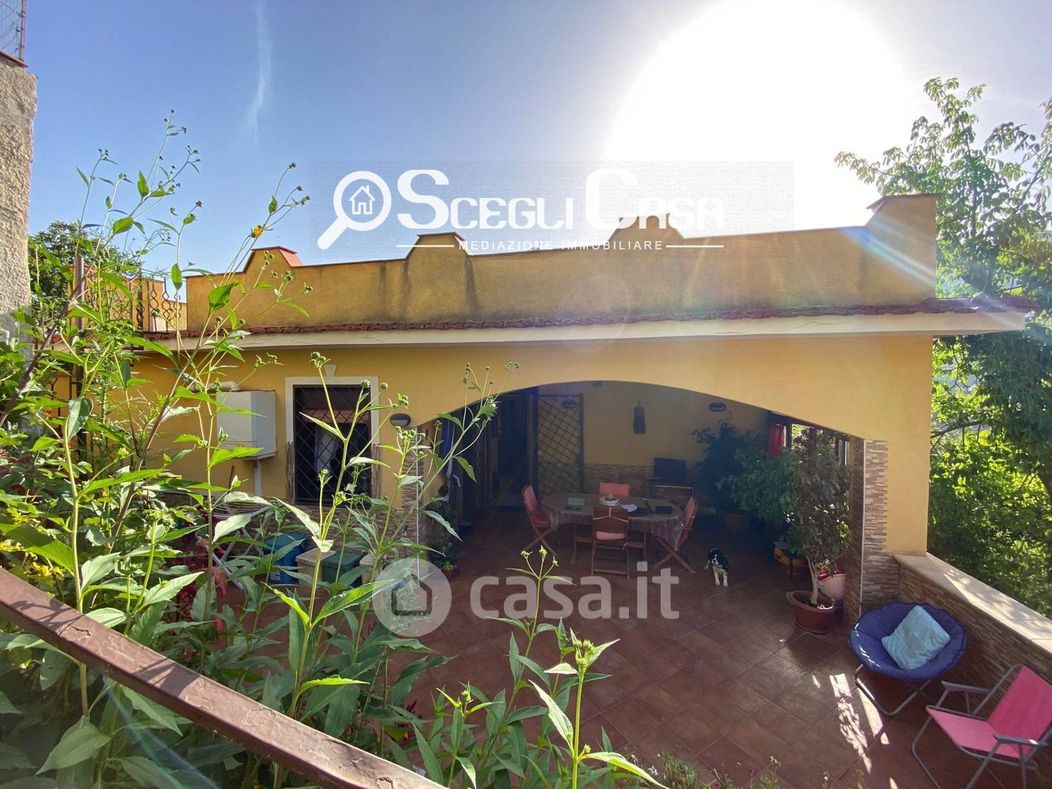 Villa in Vendita in Via Crafamo 23 a Carini