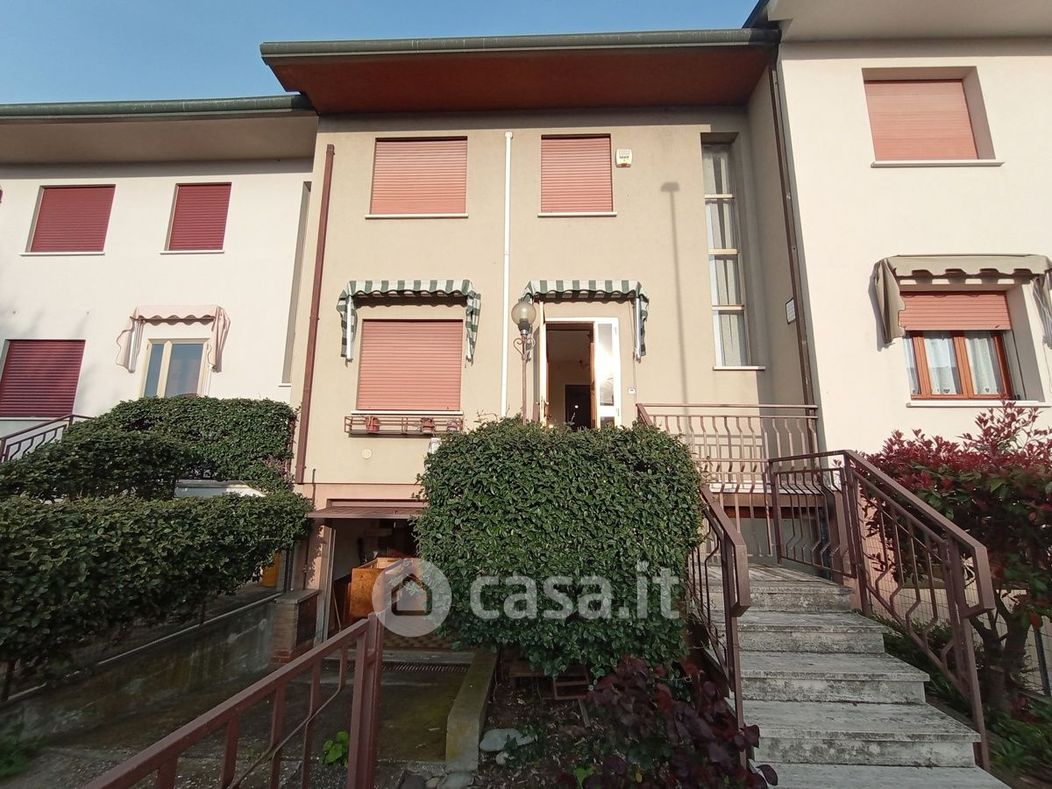 Casa indipendente in Vendita in Via Tullio Serafin a Cavarzere