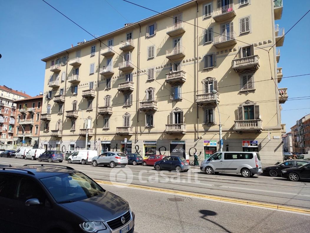 Appartamento in Vendita in Via Brandizzo 2 a Torino