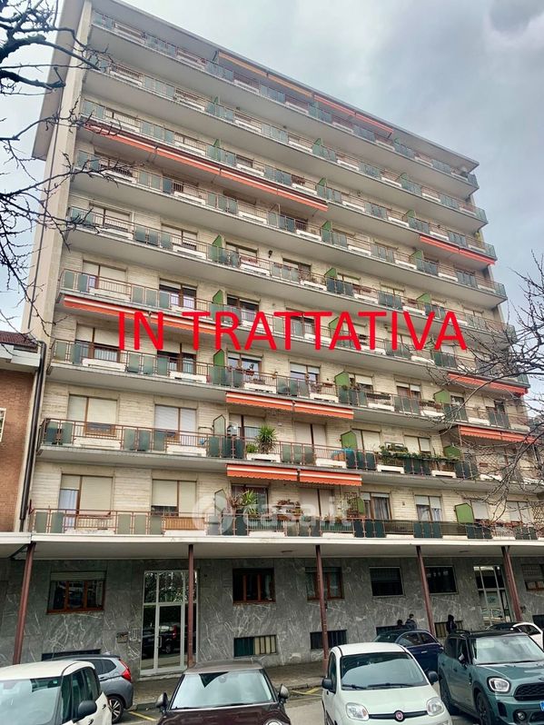 Appartamento in Vendita in Via Matteo Bartoli 12 a Torino