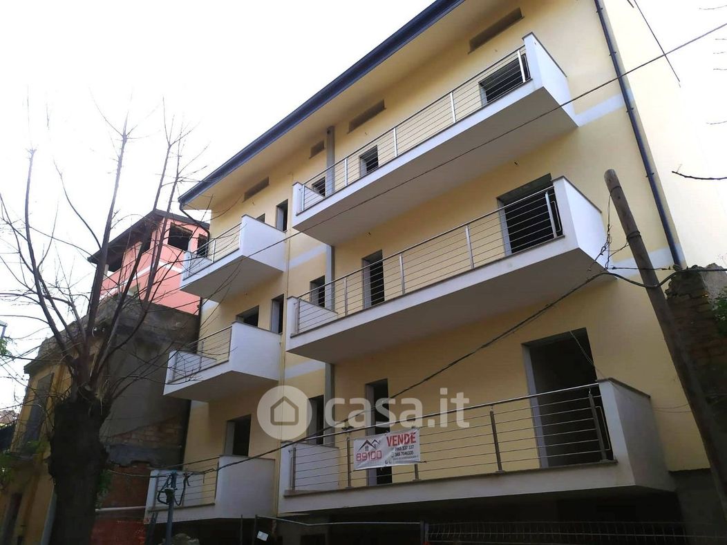 Appartamento in Vendita in Via Vecchia Provinciale 160 -164 a Reggio Calabria