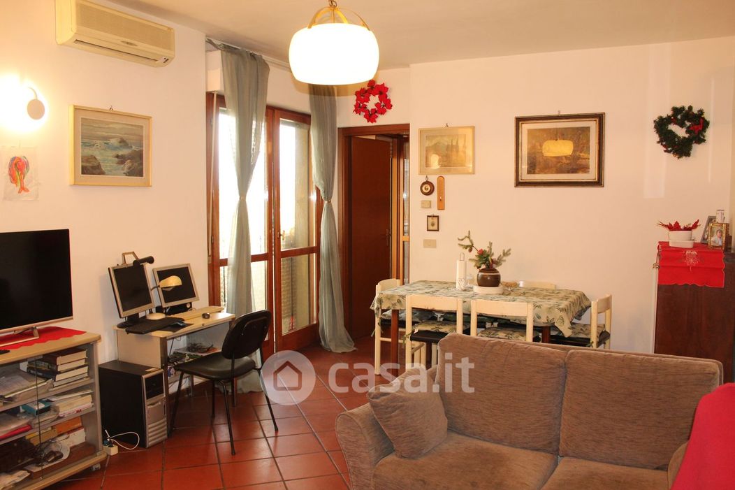 Appartamento in Vendita in Via Fonda 171 a Lucca