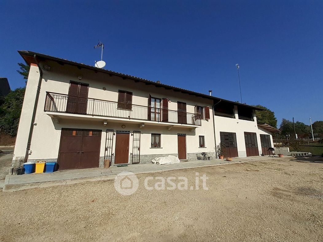 Casa indipendente in Vendita in a Castelnuovo Don Bosco