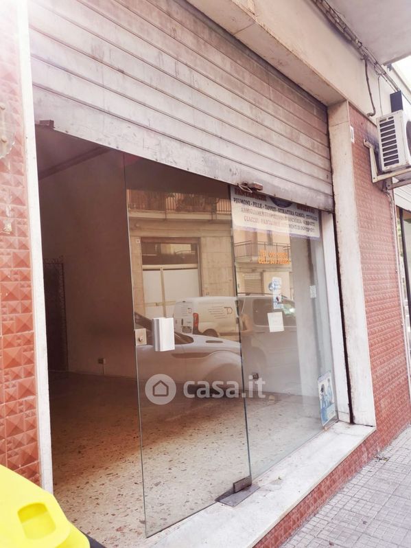 Negozio/Locale commerciale in Affitto in Via Massimo D'Azeglio 50 a Giarre