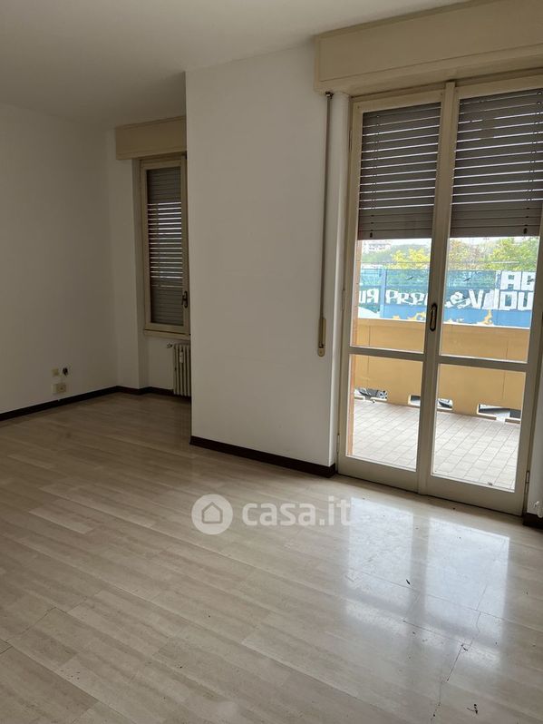 Appartamento in Vendita in Via Sulmona 11 a Milano