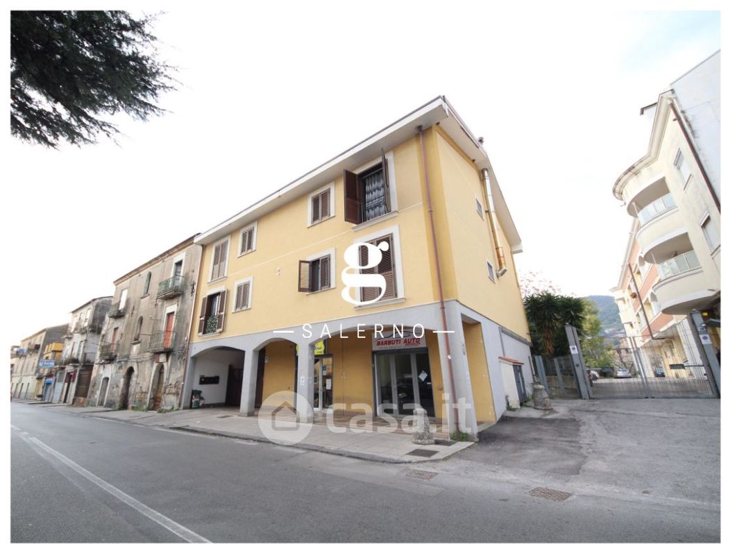 Appartamento in Vendita in Via Ostaglio 57 a Salerno