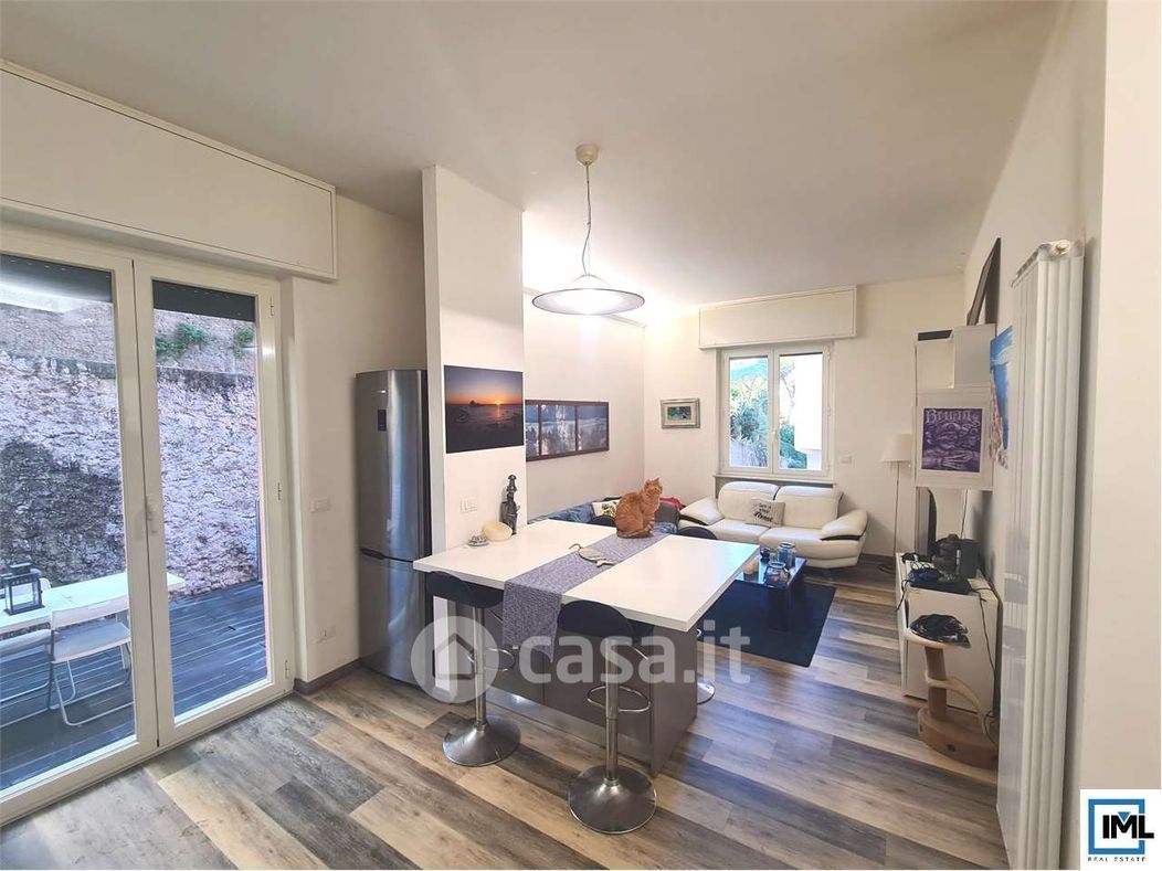 Appartamento in Vendita in Via Angelo Carrara 139 a Genova