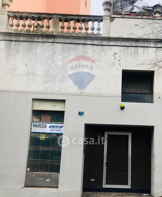 Garage/Posto auto in Vendita in Via San Michele 12 a Trieste