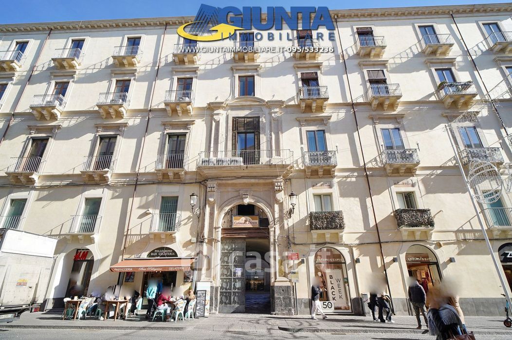 Appartamento in Vendita in Via Etnea 196 a Catania