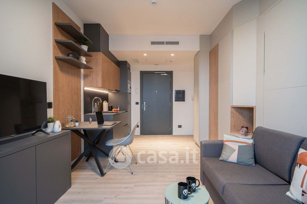 Appartamento in Affitto in Viale Monza a Milano