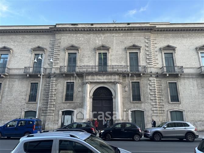 Palazzo in Vendita in Corso Vittorio Emanuele II a Bari