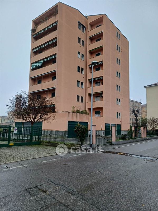 Appartamento in Vendita in Via Raffaello Sanzio 8 a Lodi