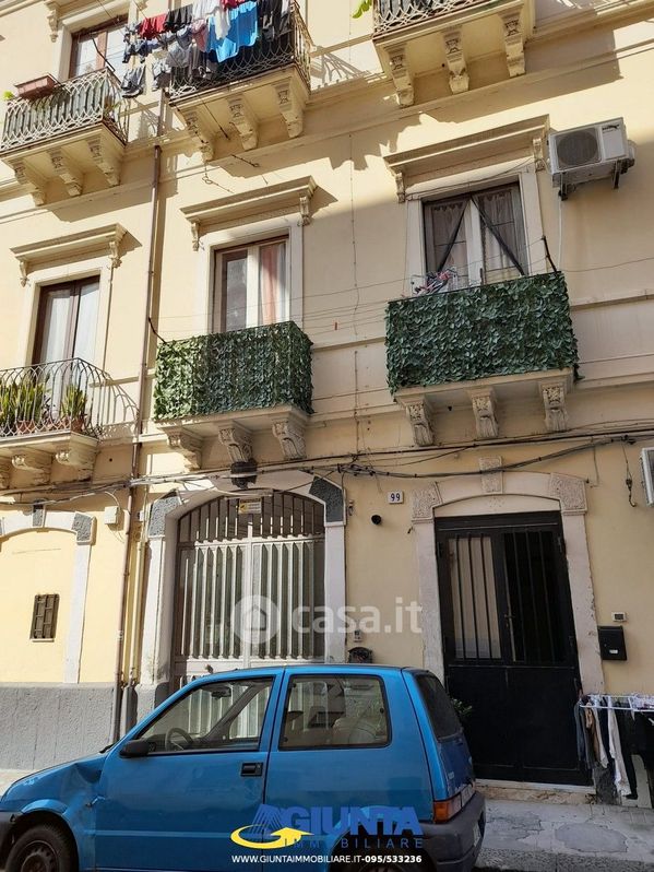 Appartamento in Vendita in Via Celeste 99 a Catania