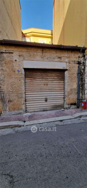 Garage/Posto auto in Vendita in Via Romeo 83 a Isola delle Femmine