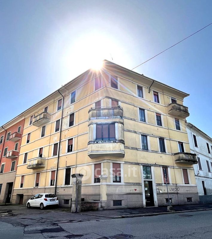 Appartamento in Vendita in Via Giovanni Biroli a Novara