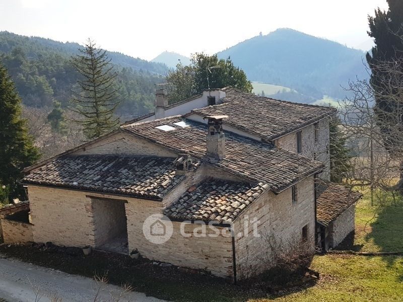 Rustico/Casale in Vendita in Via San Marino a Urbino
