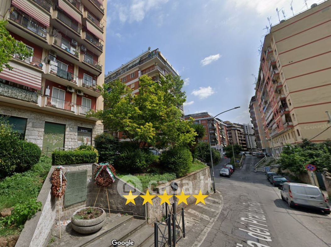 Appartamento in Vendita in Via dei Prati dei Papa a Roma