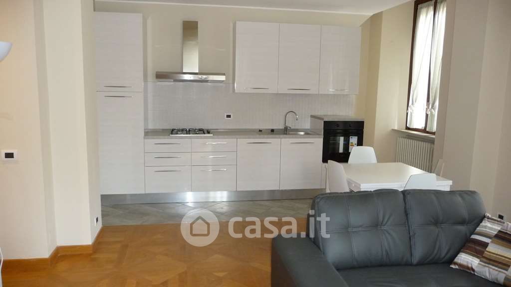 Appartamento in Affitto in Via Carlo Bazzi a Milano