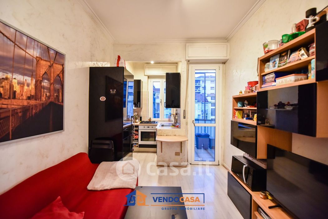 Appartamento in Vendita in Via Cortemilia 19 a Torino