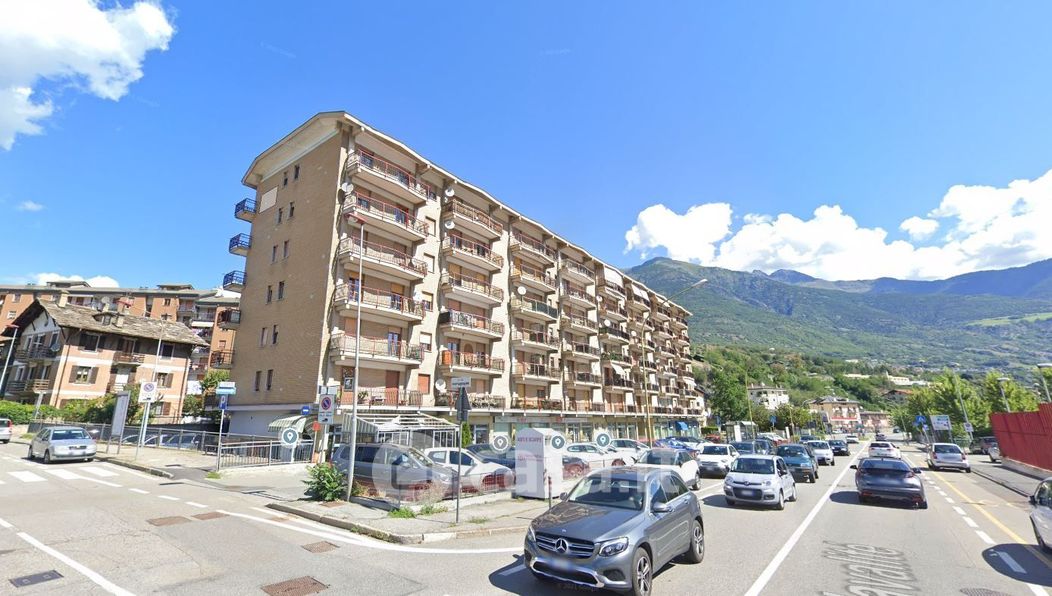 Appartamento in Vendita in Via Clavalité a Aosta