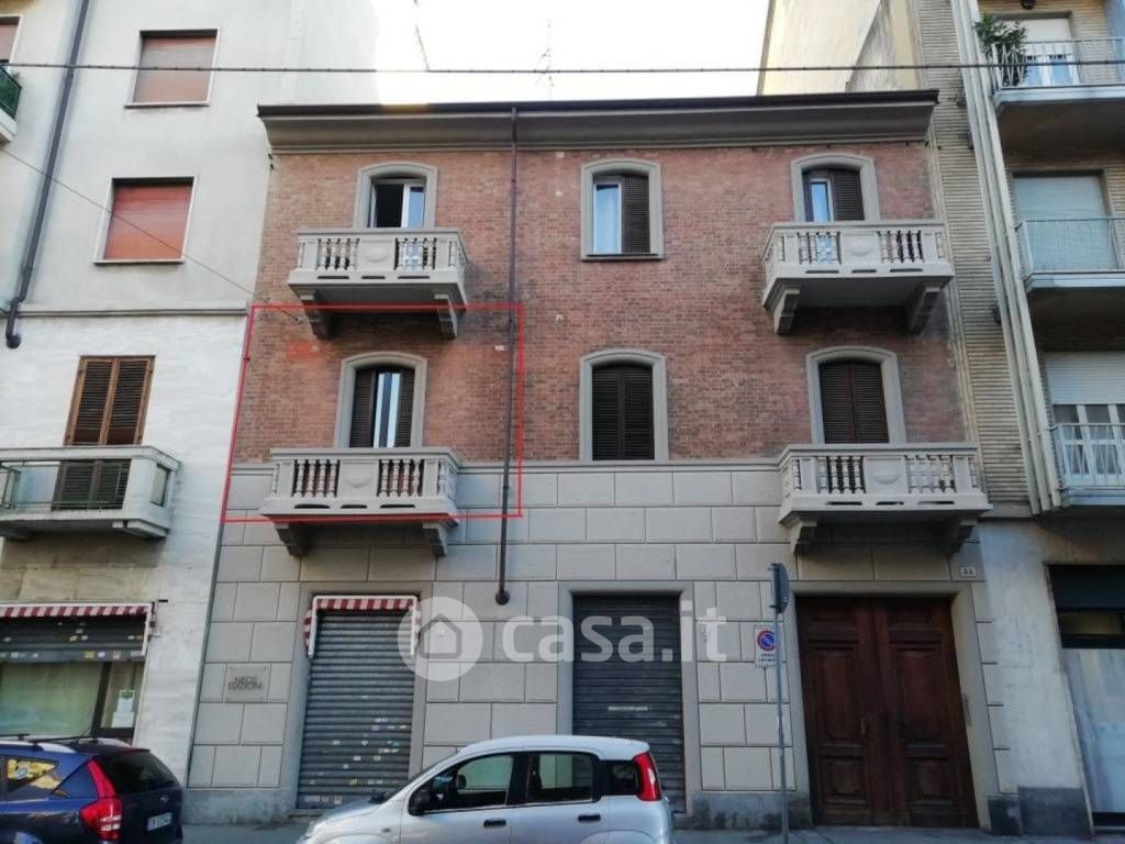 Appartamento in Vendita in Via Beaulard 33 a Torino