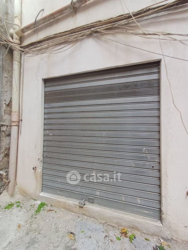 Garage/Posto auto in Vendita in Corso Alberto Amedeo 180 a Palermo