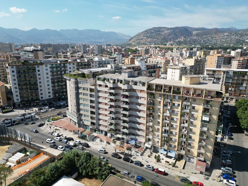 Appartamento in Vendita in Via UDITORE a Palermo