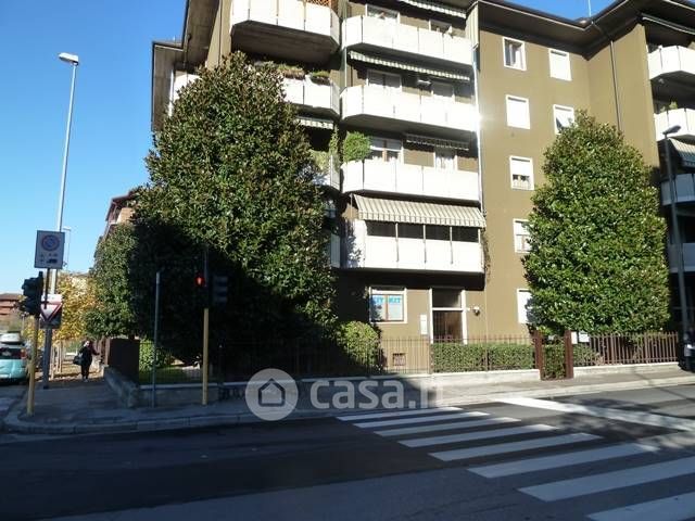 Appartamento in Vendita in Via Luigi Prina 37 a Verona