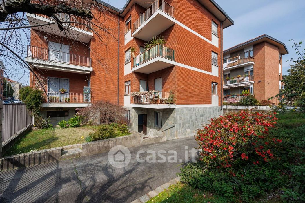 Appartamento in Vendita in Via Angelo Sismonda 8 a Torino