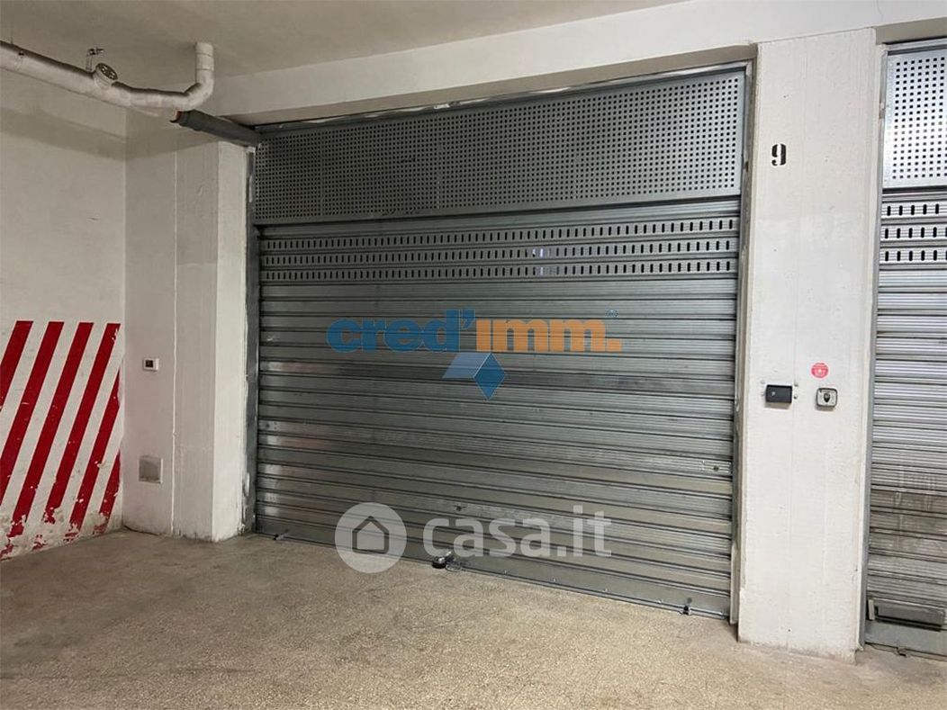 Garage/Posto auto in Vendita in Via Giovanni Bovio 317 a Bisceglie
