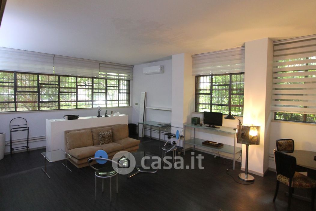Appartamento in Vendita in Via Arturo Colautti 2 A a Milano