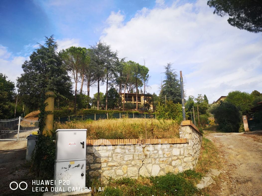 Terreno edificabile in Vendita in Strada Cenerente - Colle Umberto a Perugia