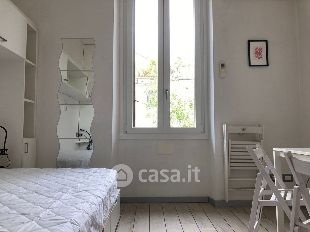 Appartamento in Affitto in Via Giulio Uberti 11 a Milano