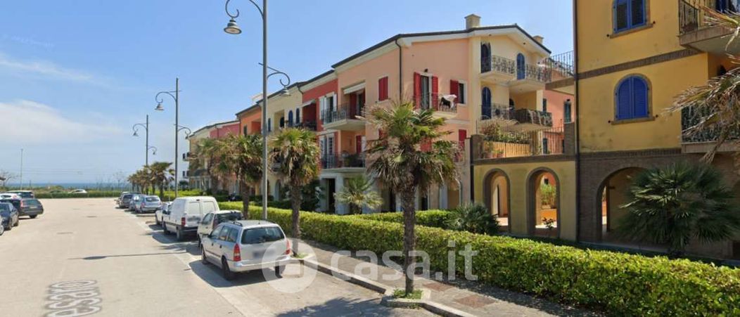 Appartamento in Vendita in Via Pesaro 39 a Potenza Picena