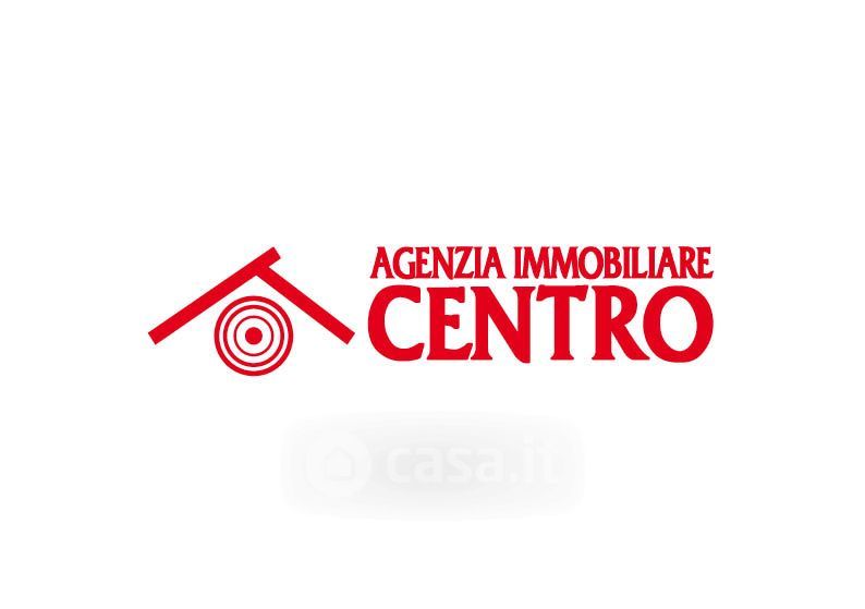 Garage/Posto auto in Vendita in Viale Antonio Mellusi a Benevento