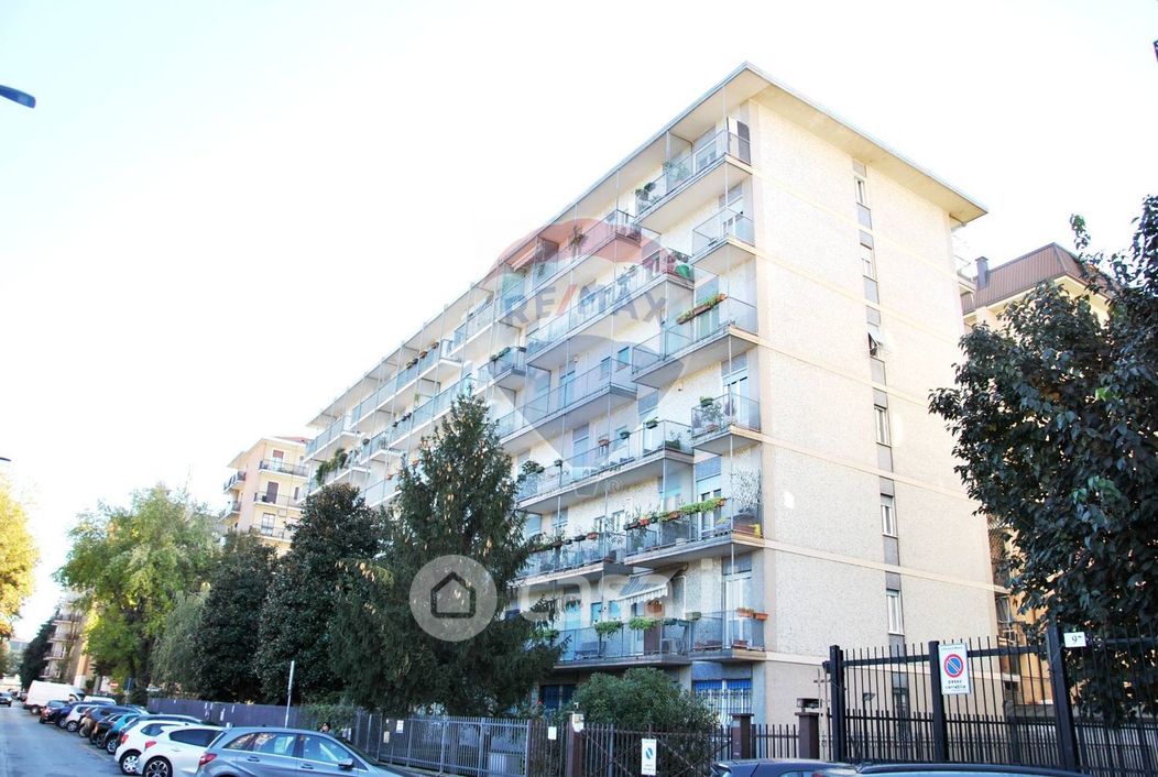 Appartamento in Vendita in Via Antonio Pianella 7 a Milano