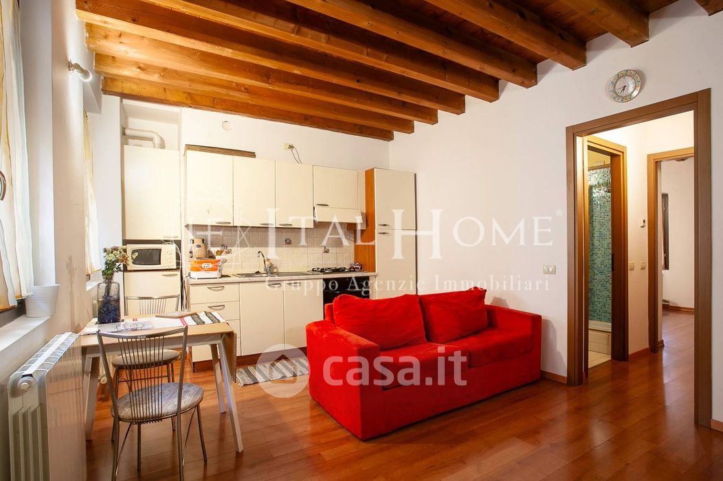 Appartamento in Vendita in Via Broseta 89 a Bergamo
